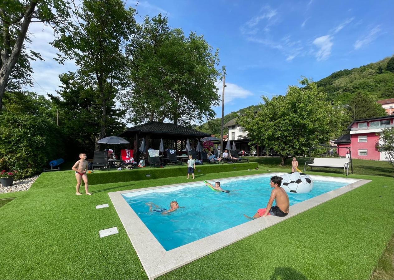 Gec Hotell Zaprešić Exteriör bild